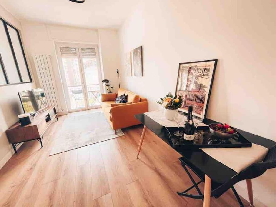 Design Recently Renovated Apartment Mailand